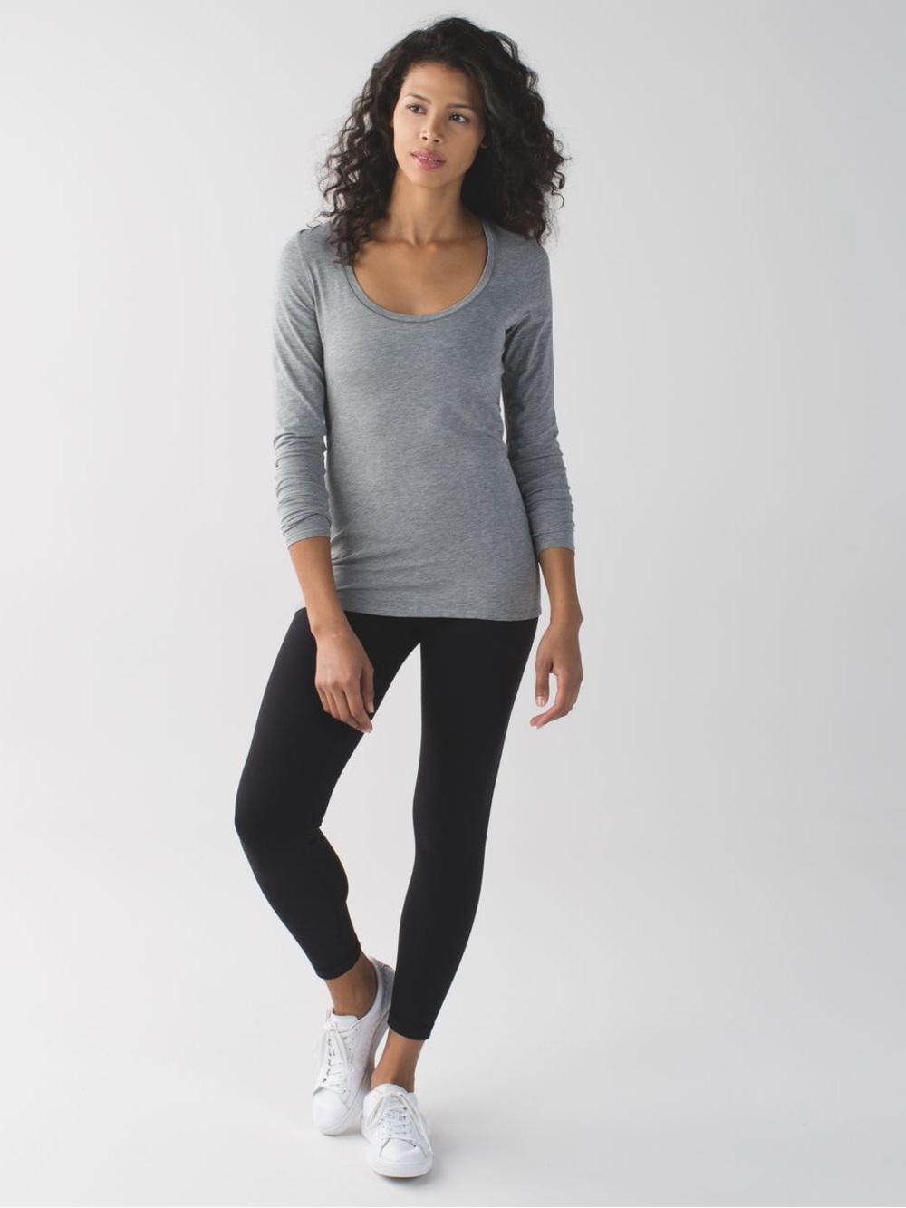 Lululemon Anahatasana Long Sleeve Tee
Heathered Medium Grey, Size 6